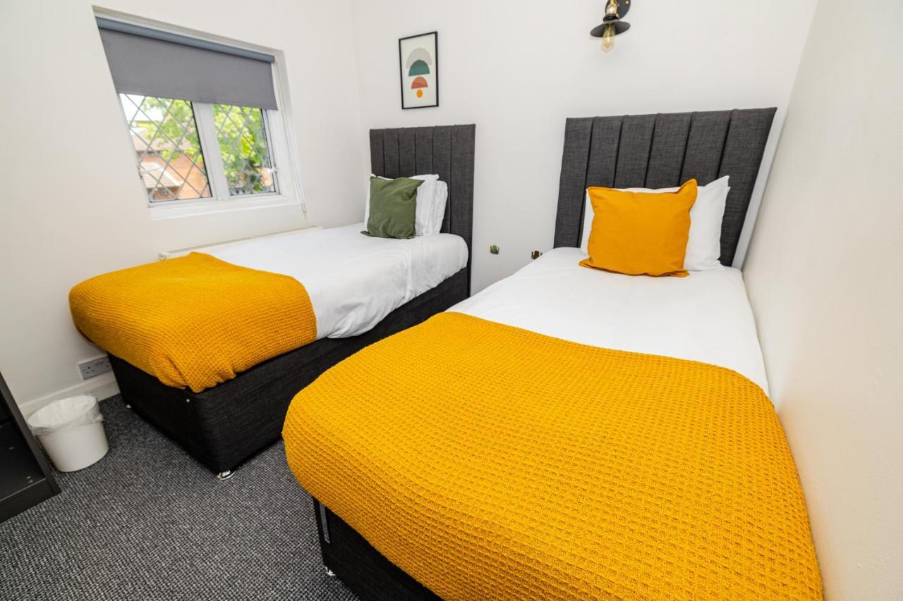 Woodford Hotel Londra Dış mekan fotoğraf