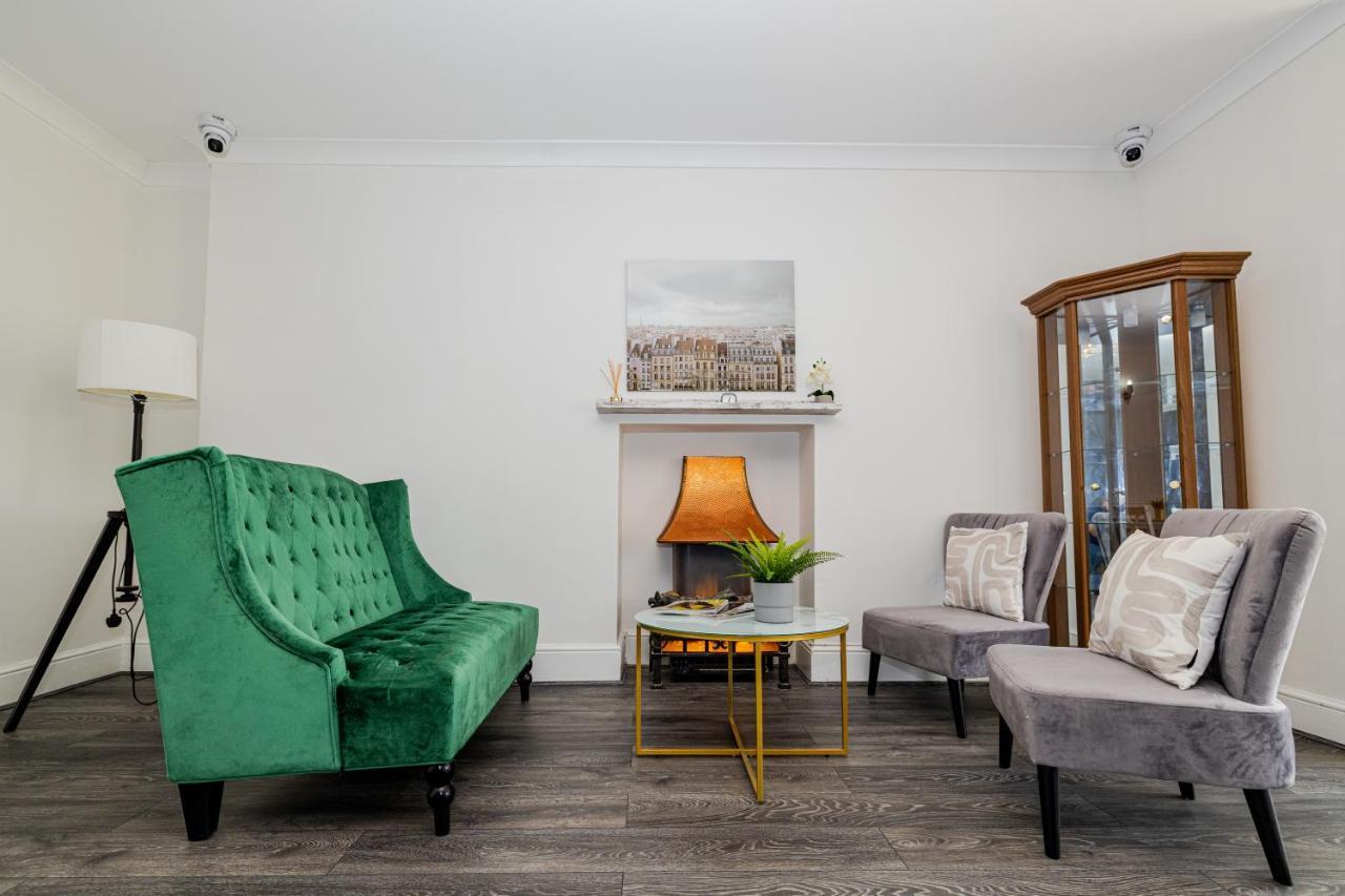 Woodford Hotel Londra Dış mekan fotoğraf