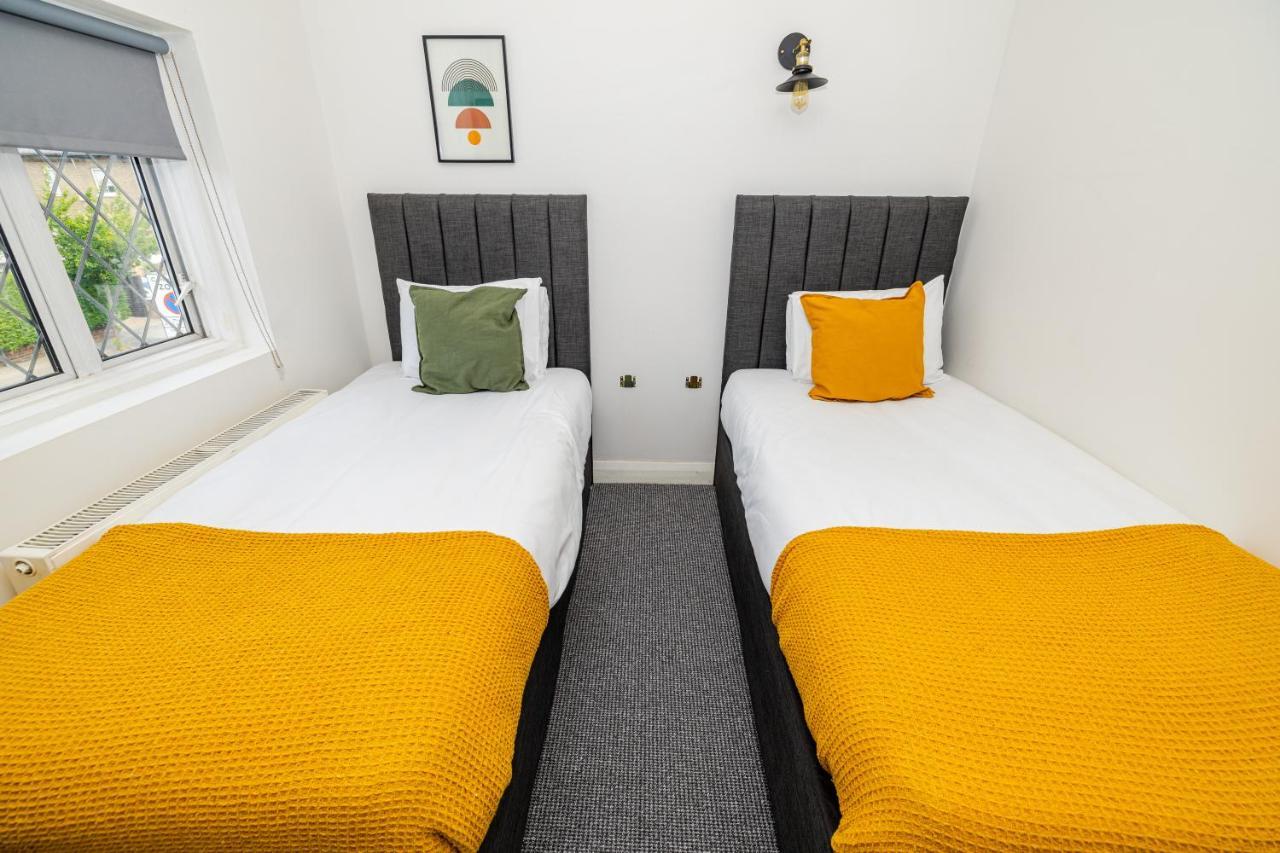 Woodford Hotel Londra Dış mekan fotoğraf