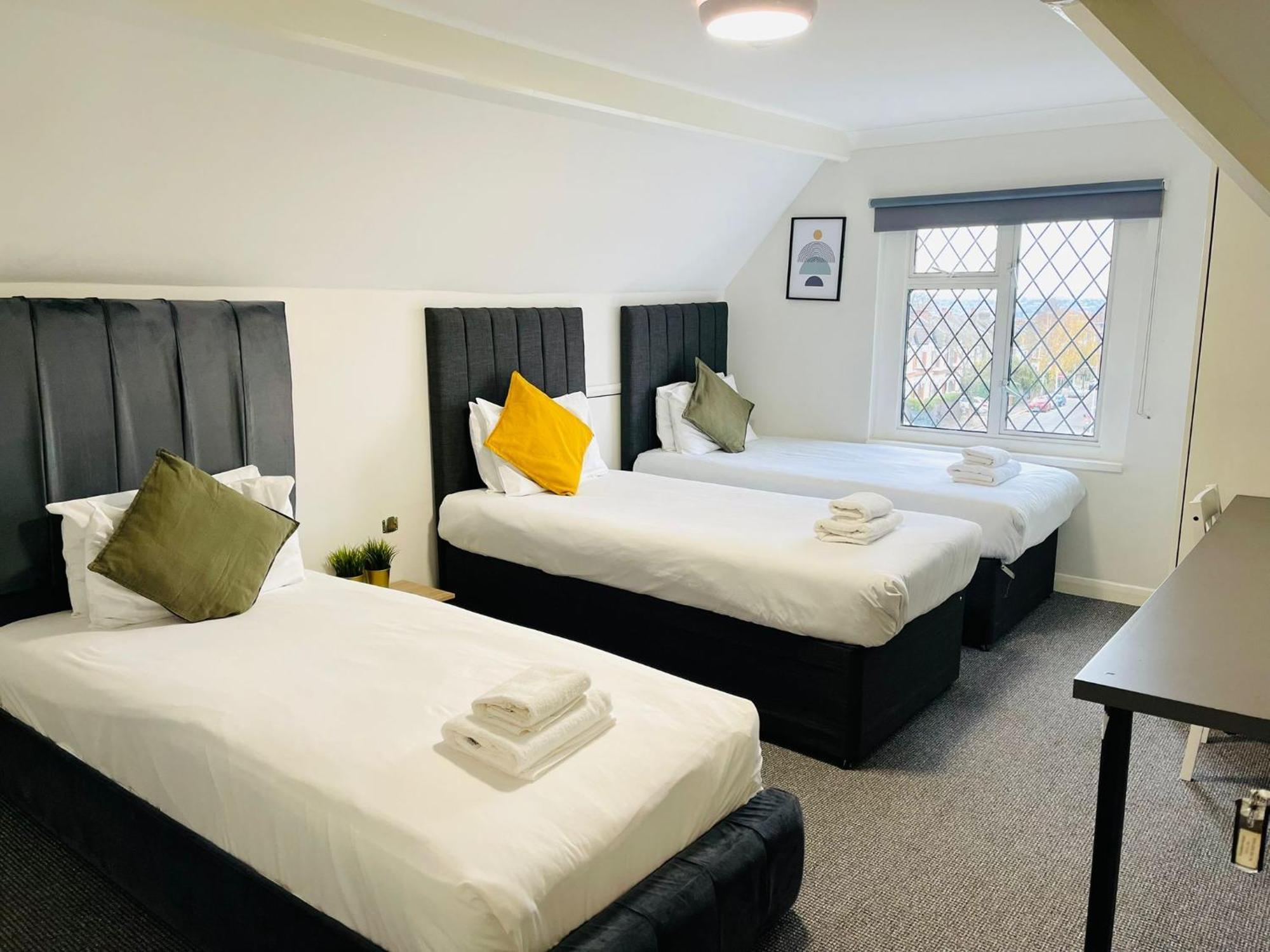 Woodford Hotel Londra Dış mekan fotoğraf