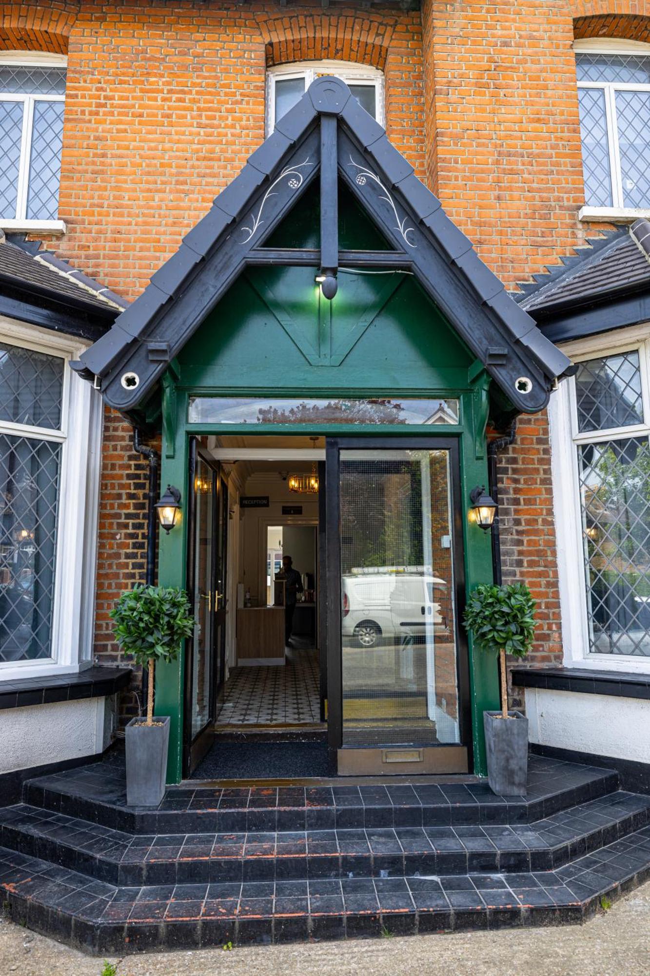 Woodford Hotel Londra Dış mekan fotoğraf