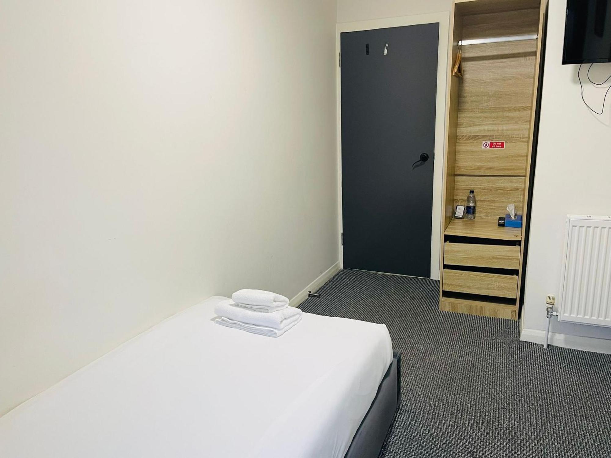 Woodford Hotel Londra Dış mekan fotoğraf