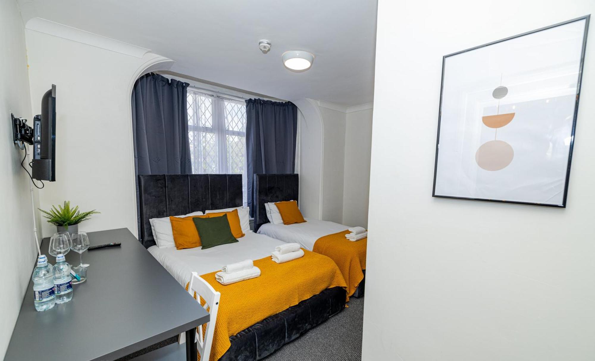 Woodford Hotel Londra Dış mekan fotoğraf