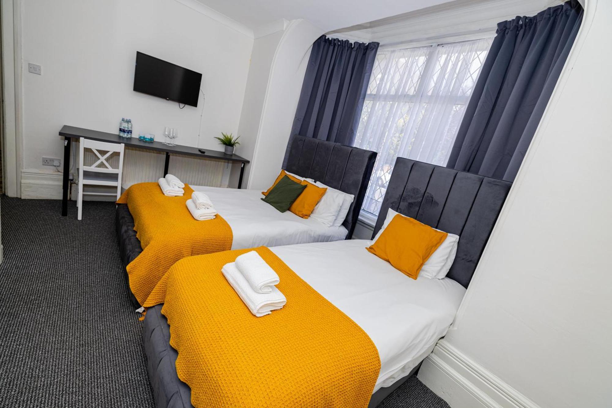 Woodford Hotel Londra Dış mekan fotoğraf