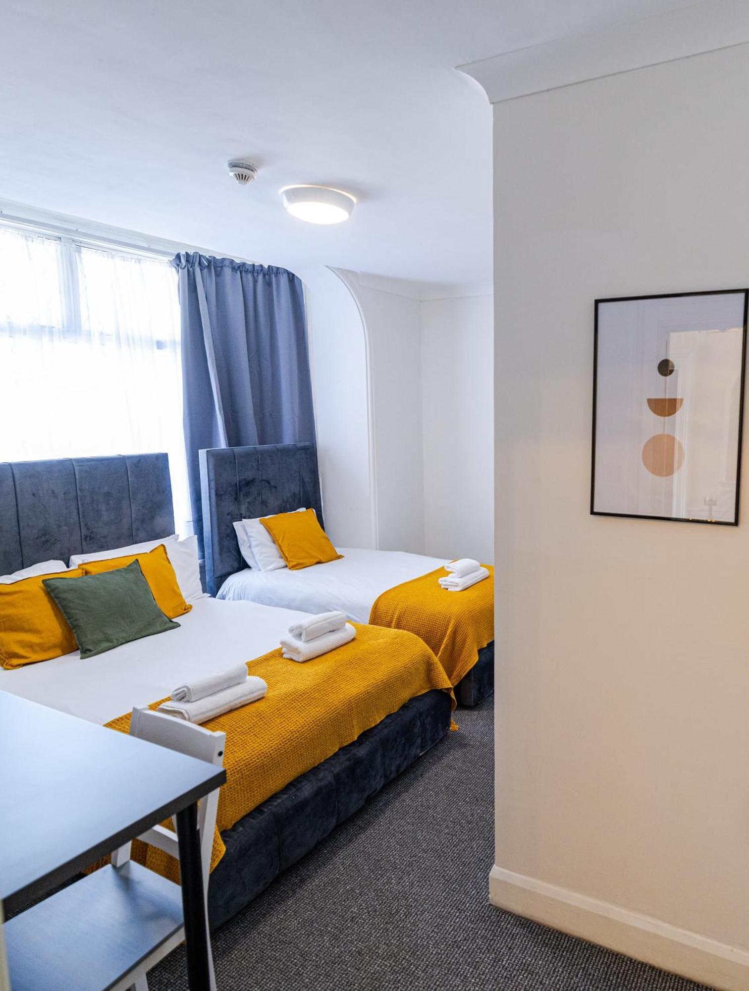 Woodford Hotel Londra Dış mekan fotoğraf